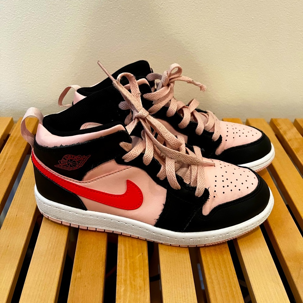 Air Jordan 1 Mid (GS) Nike girls 3Y